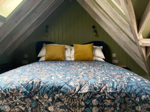 The Crown Inn Dial Post