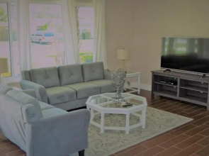 Deerfield-Private Resort Style Home Mins To The Beach