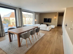 La Petite For t Contemporary Apartment in Halle