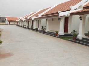 Outhoumphone Hotel