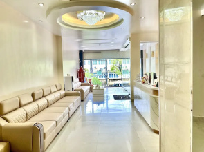 Libra Hotel
