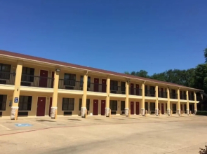 Executive Inn & Suites