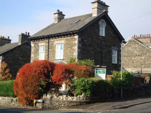 Lindisfarne House - Guest house