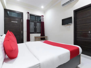 Falconn Infra Tower by OYO Rooms