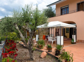 Room in Villa - Room on the Hill With Garden and sea View