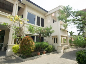 Jasmine Kayla Guest House by RedDoorz