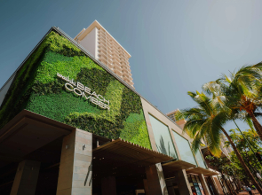 Waikiki Beachcomber by Outrigger