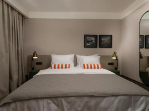 Infinity Hotel & More