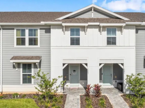1287 Blue Paradise Way