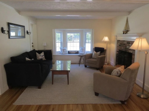 46 Fairview Drive South - Three Bedroom House