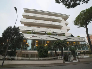 Hotel Caribia Pinarella