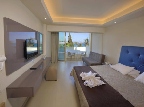 Отель Nelia Beach