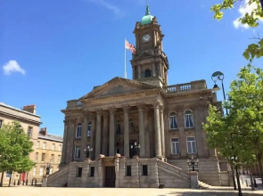 2-bed Flat in Hamilton Square