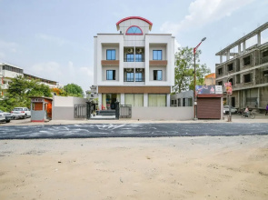 Hotel The Gentleman by OYO Rooms