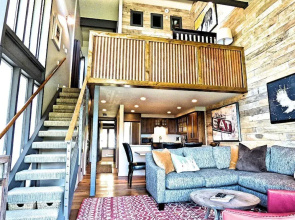Lift Tickets Perfect Penthouse Rustic Finishes Fireplace