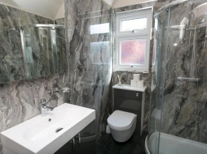 The Cottage on the Beach - Sleeps 7 - Large Garden