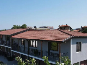 Studio 8 Arapya