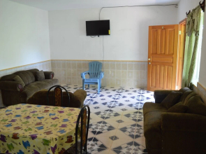 Island Charm Apartments