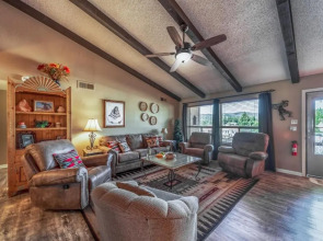 Aspen Run Condo 1A, 3 Bedrooms, Fireplace, Patio, WiFi, Sleeps 6