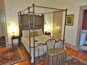 Ivy Bed and Breakfast