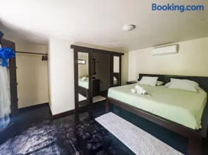 Hona Beach Hotel