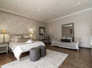 Solo Gracia Guest House