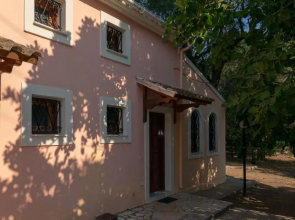 Villa Olive apartments
