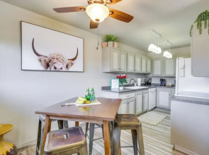 Centrally Located Yuma Retreat w/ Fenced Patio