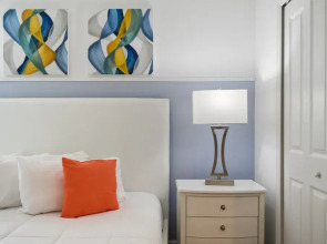 Luxury 10-bedroom Villa in Champions Gate Resort