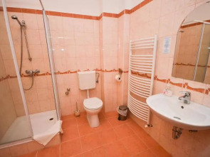 Broadway City Guesthouse