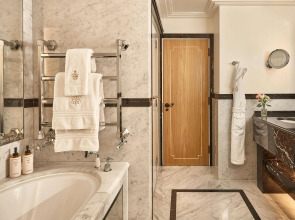 Claridge’s, Maybourne