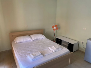 Room-blue Breeze Side View Apartment