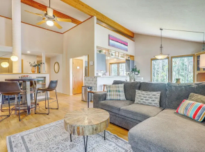 Home w/ Hot Tub: 5 Mi to Angel Fire Bike Park