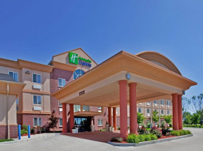 Holiday Inn Express Warrenton by IHG