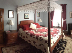 Walnut Lawn Bed and Breakfast