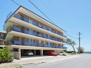 Shoal Towers, Unit 2/11 Shoal Bay Road