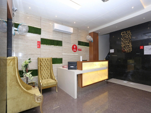 Capital O 10148 Hotel Paras Royale By Arn Group