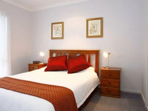 Belvoir Village Motel & Apartments