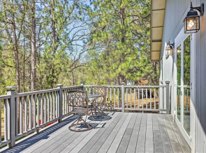 Community Perks: Welcoming Groveland Home