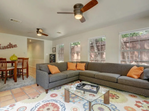 3BR 2BA Elegant Tarrytown House by RedAwning