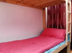 Hello Kitty Theme Apartment