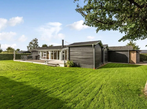 "Florina" - 700m from the sea in SE Jutland