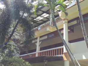 Rattana Guesthouse & Bungalow