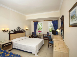 Cactus Mirage Family Club