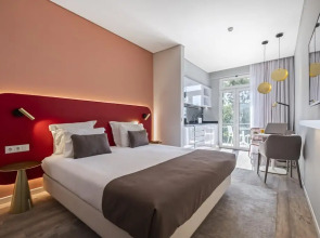 King David Suites 302 by Homie