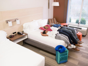 Holiday Inn Express London Victoria by IHG