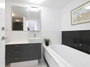 LORNE CHALET APARTMENT 11 Odyssea