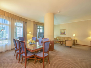 Отель Swissotel Al Murooj Dubai