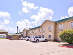 Quality Inn & Suites Beaumont