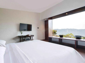 Premier Inn Dubai Ibn Battuta Mall